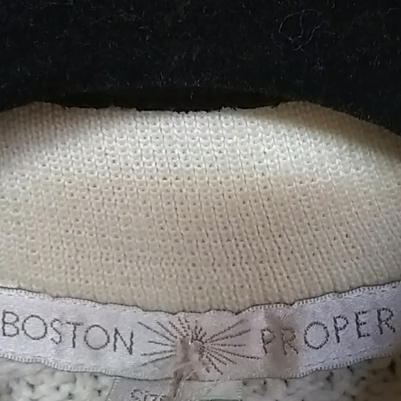 Beautiful stylish long cream jacket - Picture 3 of 7